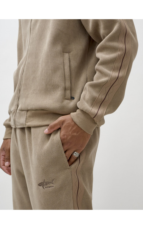 Мужской спортивный утеплённый костюм с начёсом для активного отдыха.