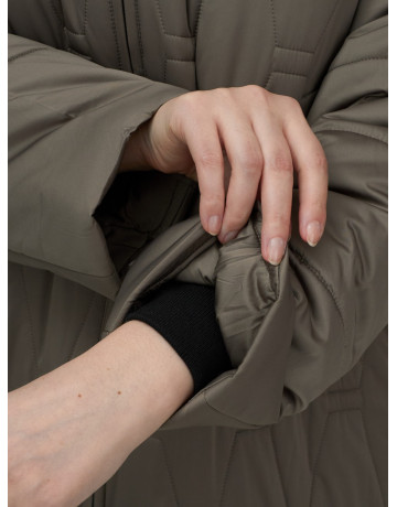 Длинный зимний пуховик для женщин с капюшоном.