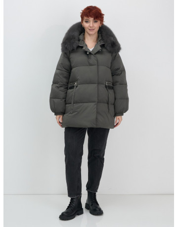 Пуховик с мехом песца, элегантный и стильный, для зимы 2025.