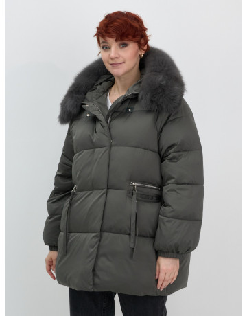 Пуховик с мехом песца, элегантный и стильный, для зимы 2025.