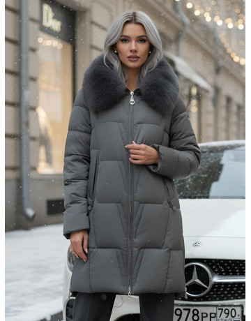 Длинный зимний пуховик премиум-класса.