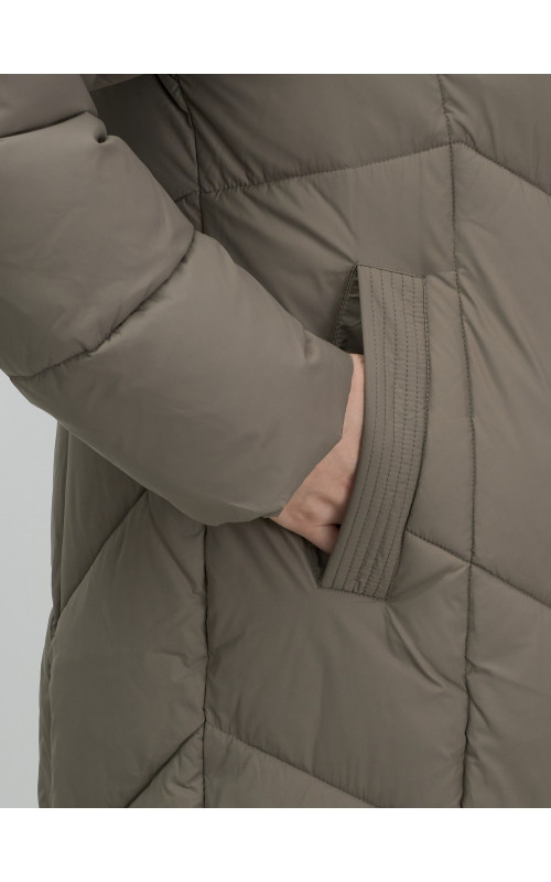 Длинный зимний пуховик для женщин