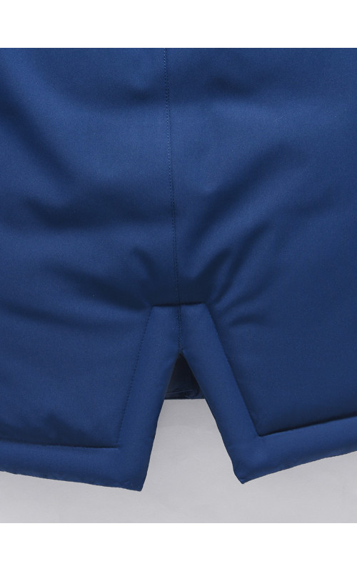 Тёплая парка для девочки с регулируемой посадкой.