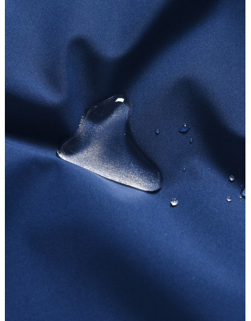 Тёплая парка для девочки с регулируемой посадкой.