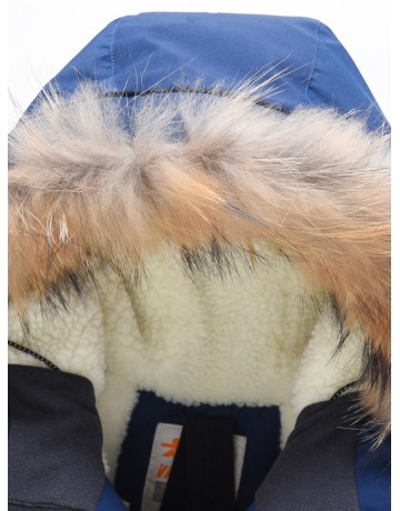 Тёплая парка для девочки с регулируемой посадкой.