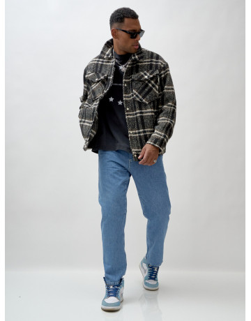 Мужская шерстяная рубашка прямого кроя для любого случая.