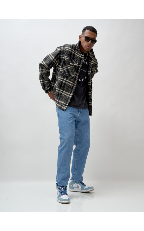 Мужская шерстяная рубашка прямого кроя для любого случая.