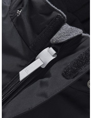 Зимний комбинезон для мальчика: комфорт и защита в зимних приключениях