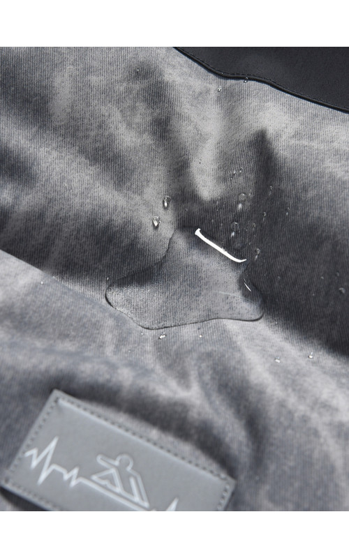 Зимний комбинезон для мальчика: комфорт и защита в зимних приключениях