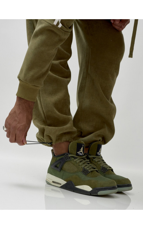 Мужской спортивный демисезонный костюм с начёсом.