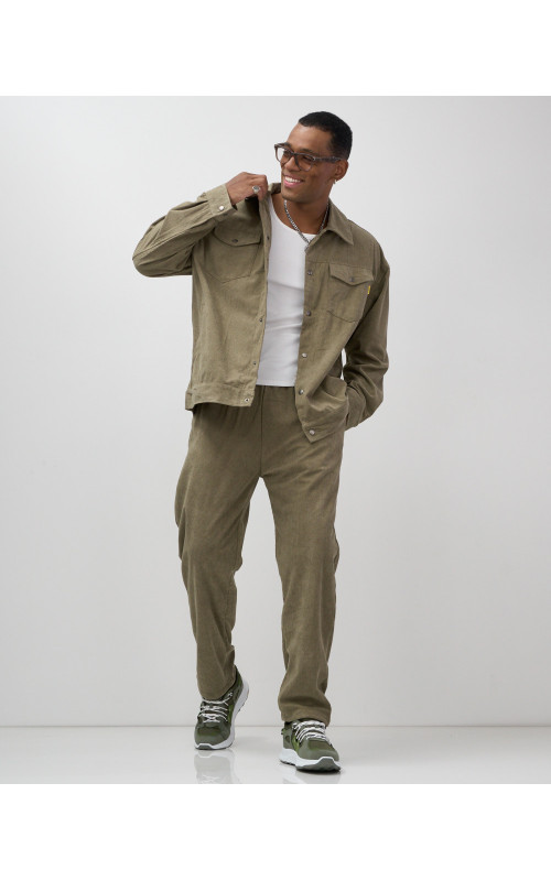 Мужской велюровый спортивный костюм для весны и лета