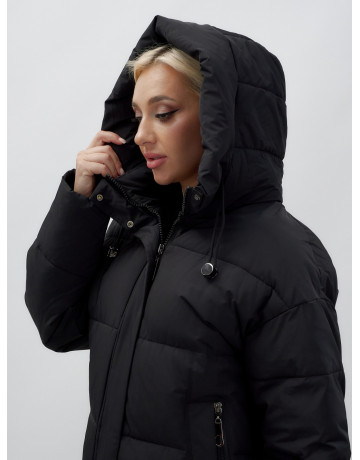 Женская зимняя куртка свободного кроя с простеганным утеплителем.