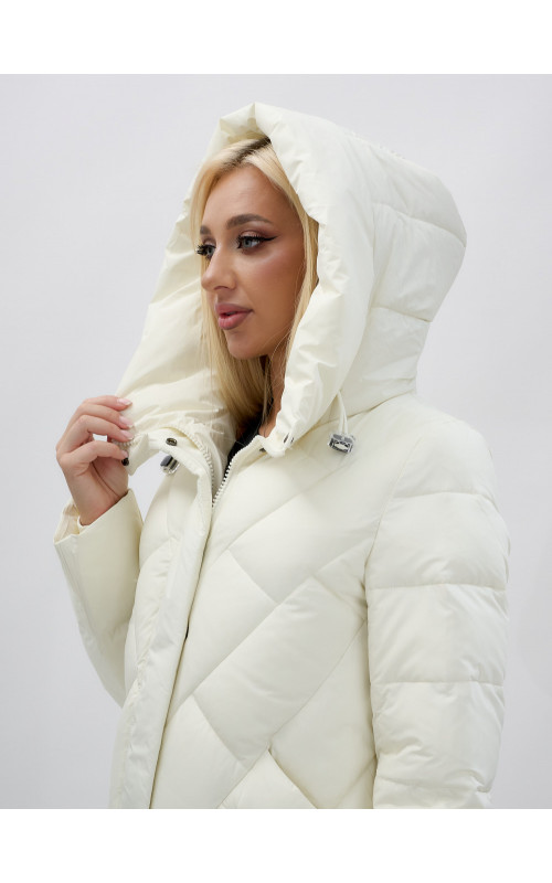 Длинный зимний пуховик с капюшоном для женщин.