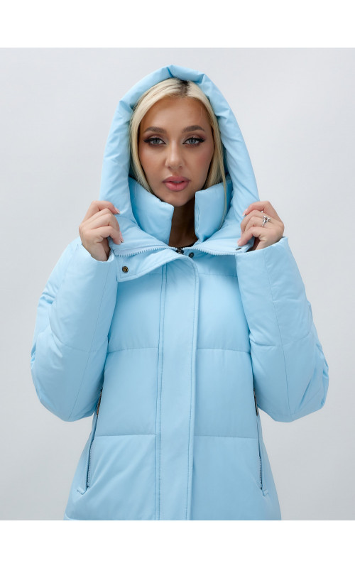 Тёплый женский пуховик до колена с капюшоном.