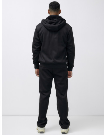 Утеплённый мужской зимний костюм для активного отдыха.