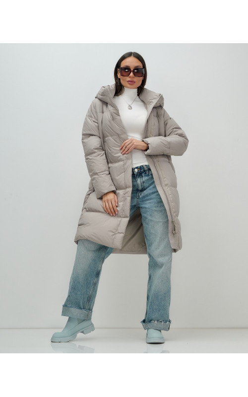 Длинный женский пуховик с капюшоном для зимы.