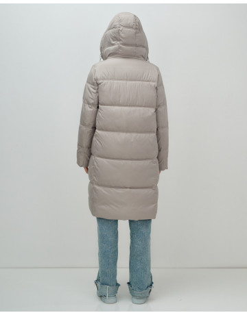 Длинный женский пуховик с капюшоном для зимы.