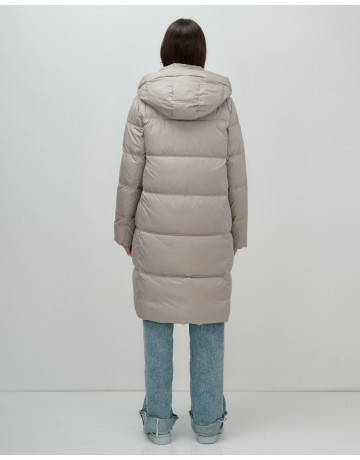 Длинный женский пуховик с капюшоном для зимы.