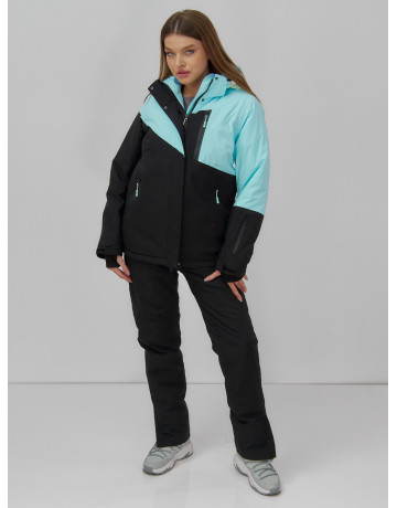 Женский горнолыжный костюм для активного отдыха.