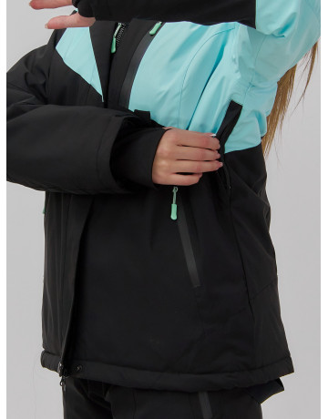 Женский горнолыжный костюм для активного отдыха.