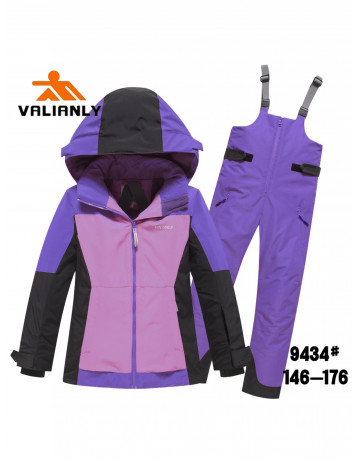 Зимний горнолыжный костюм для девочки: защита и комфорт в холода