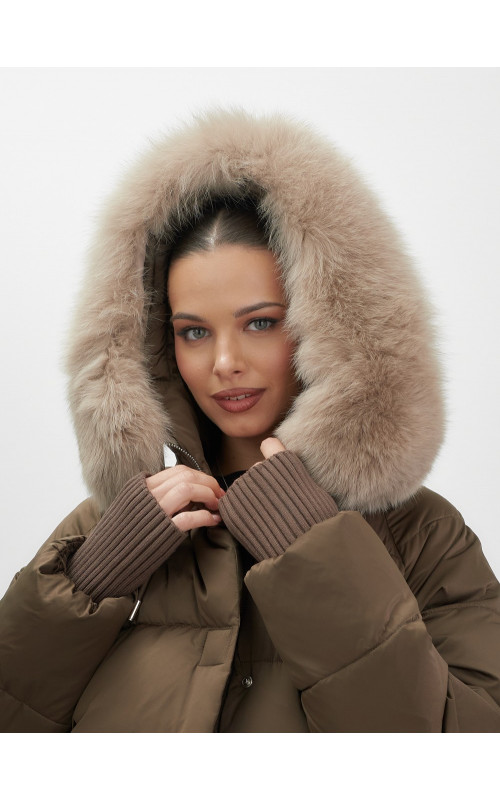 Пуховик с мехом песца, зима 2025, свободный крой