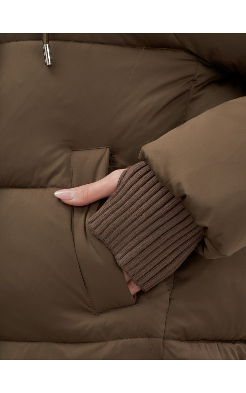 Пуховик с мехом песца, зима 2025, свободный крой