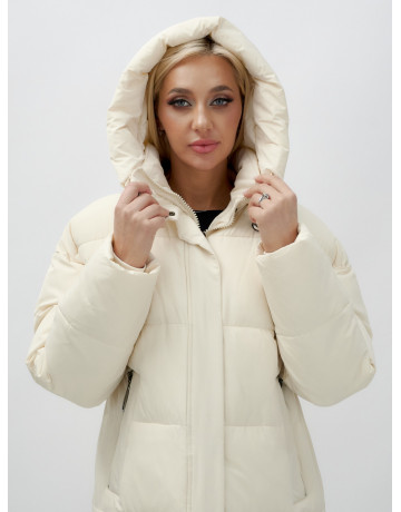 Зимняя куртка свободного кроя для женщин с трикотажными манжетами.