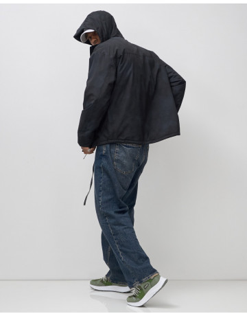 Мужская спортивная куртка для активного образа жизни.