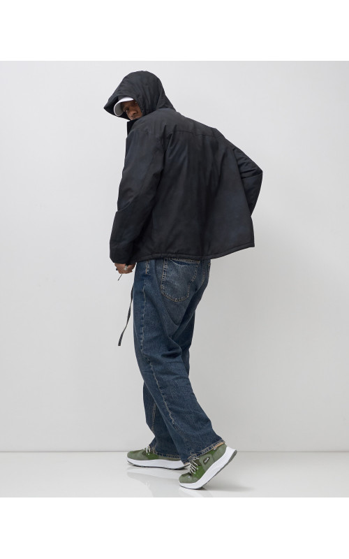 Мужская спортивная куртка для активного образа жизни.