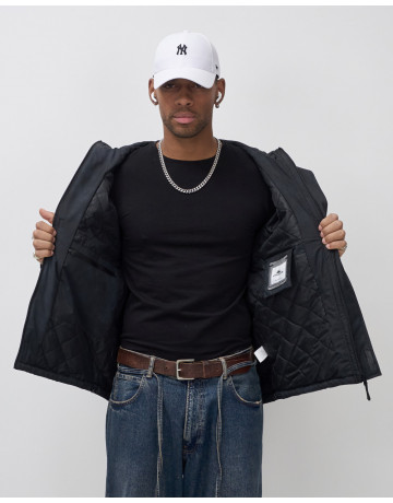 Мужская спортивная куртка для активного образа жизни.