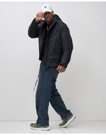 Мужская спортивная куртка для активного образа жизни.