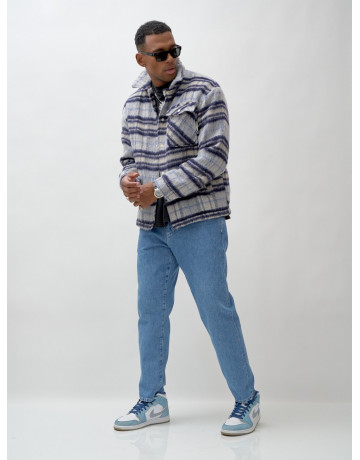 Ворсистая шерстяная рубашка для активного образа жизни.