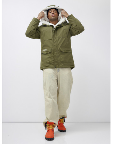 Мужская зимняя парка с капюшоном: стиль и тепло для активного отдыха