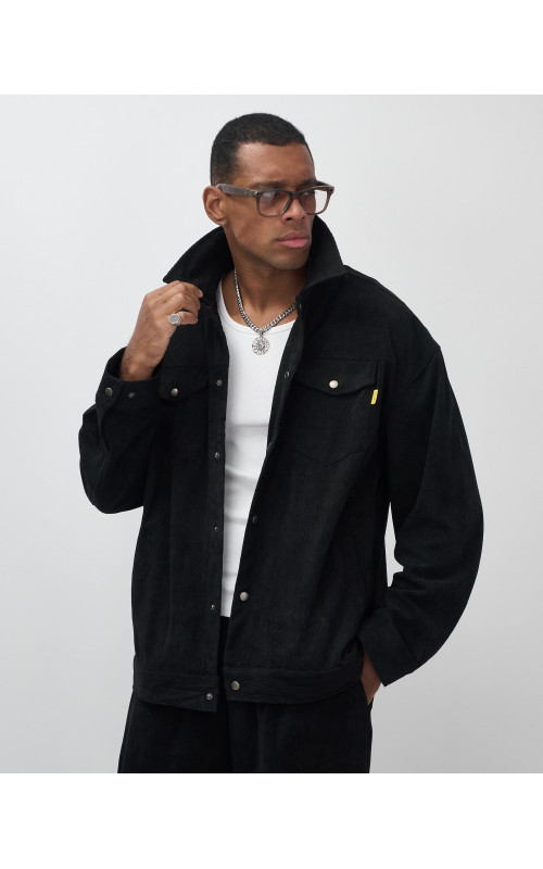 Мужской велюровый спортивный костюм для весны и лета.