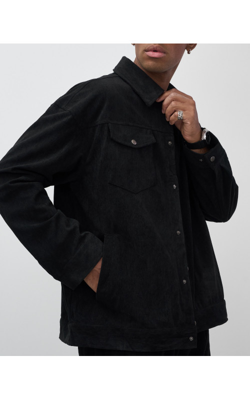 Мужской велюровый спортивный костюм для весны и лета.