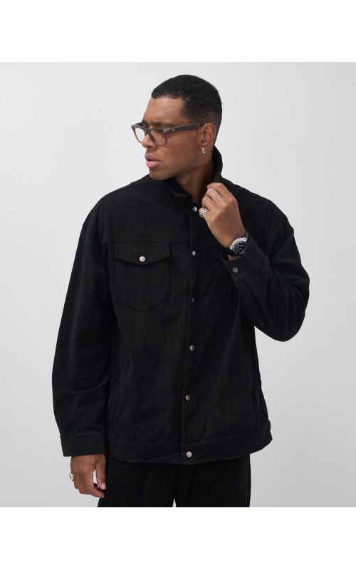 Мужской велюровый спортивный костюм для весны и лета.