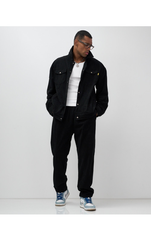 Мужской велюровый спортивный костюм для весны и лета.