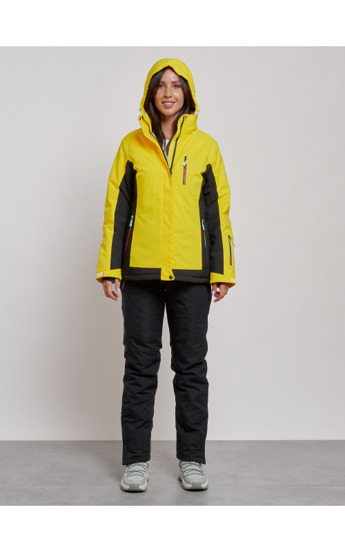 Женский горнолыжный костюм для зимних активностей