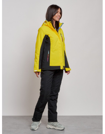 Женский горнолыжный костюм для зимних активностей