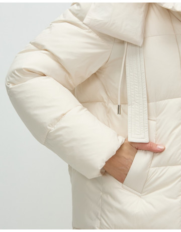 Длинный женский пуховик с капюшоном для зимы