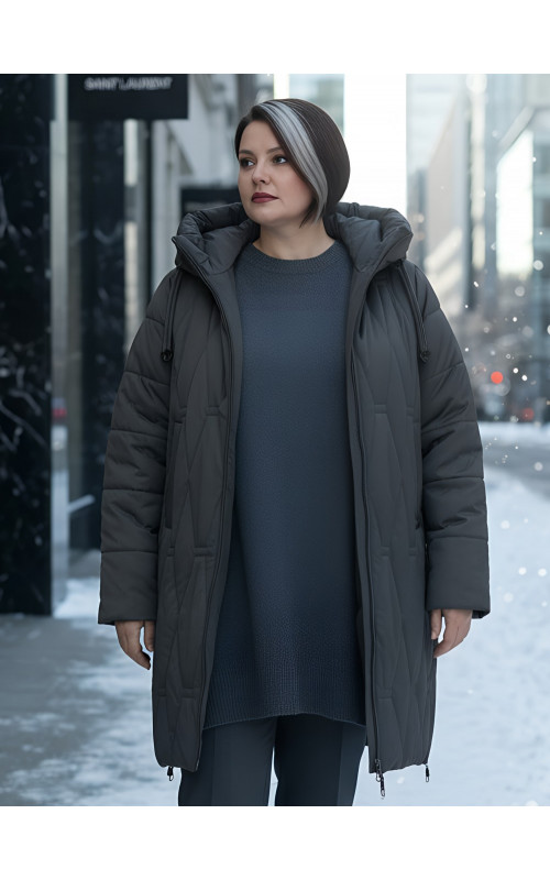 Длинный зимний пуховик для женщин с капюшоном.