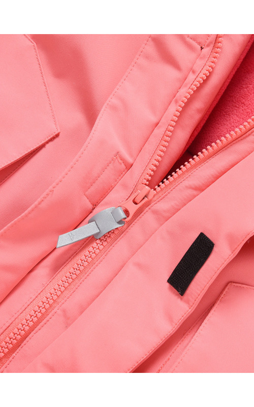 Горнолыжный комбинезон для девочек-подростков: стиль и комфорт для зимних приключений