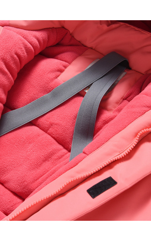 Горнолыжный комбинезон для девочек-подростков: стиль и комфорт для зимних приключений