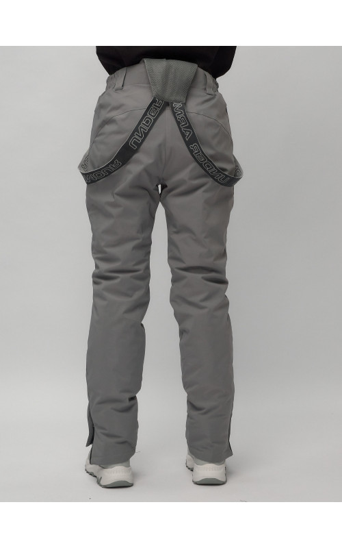 Женский горнолыжный костюм зимний.