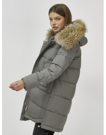 Женская зимняя куртка с мехом.