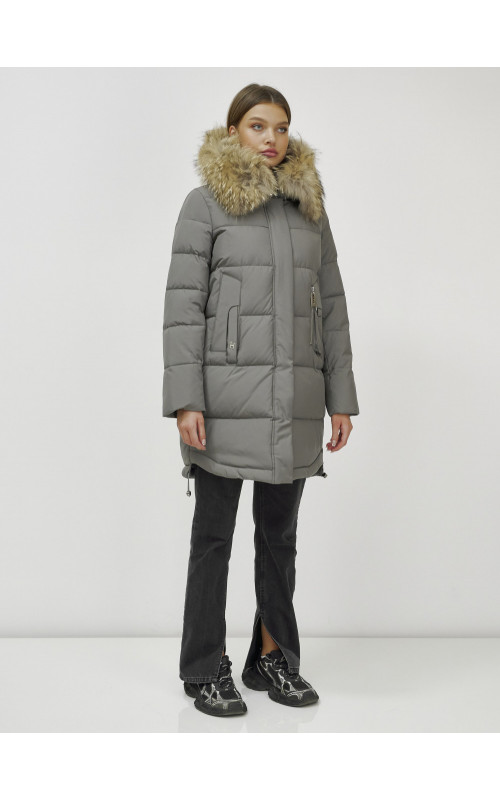 Женская зимняя куртка с мехом.