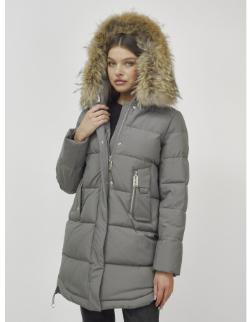 Женская зимняя куртка с мехом.