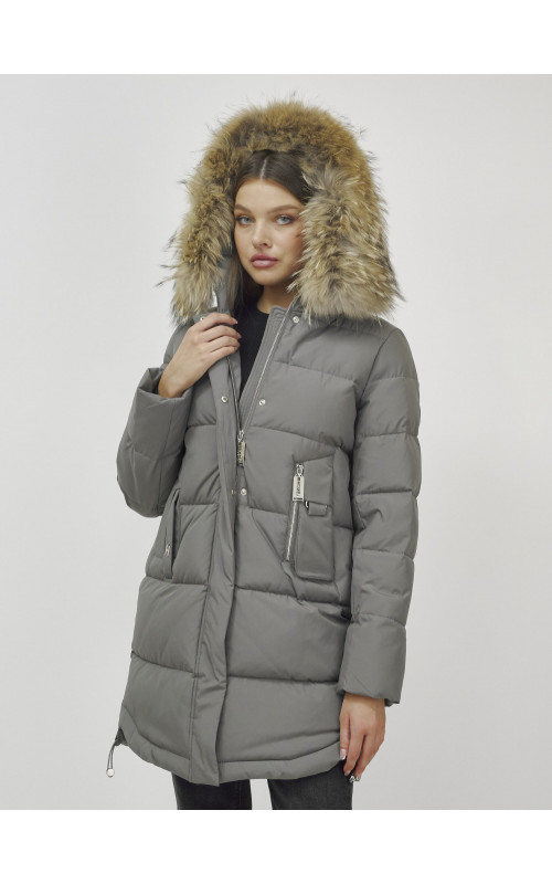 Женская зимняя куртка с мехом.
