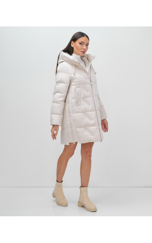 Тёплый женский пуховик с капюшоном для зимы